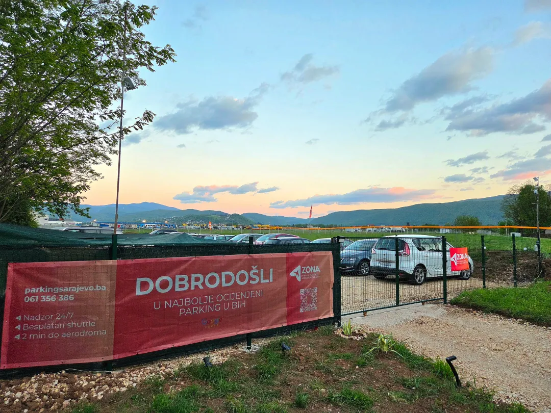Parking kod aerodroma Sarajevo za ljetovanje 2026: sve što trebate znati prije polaska