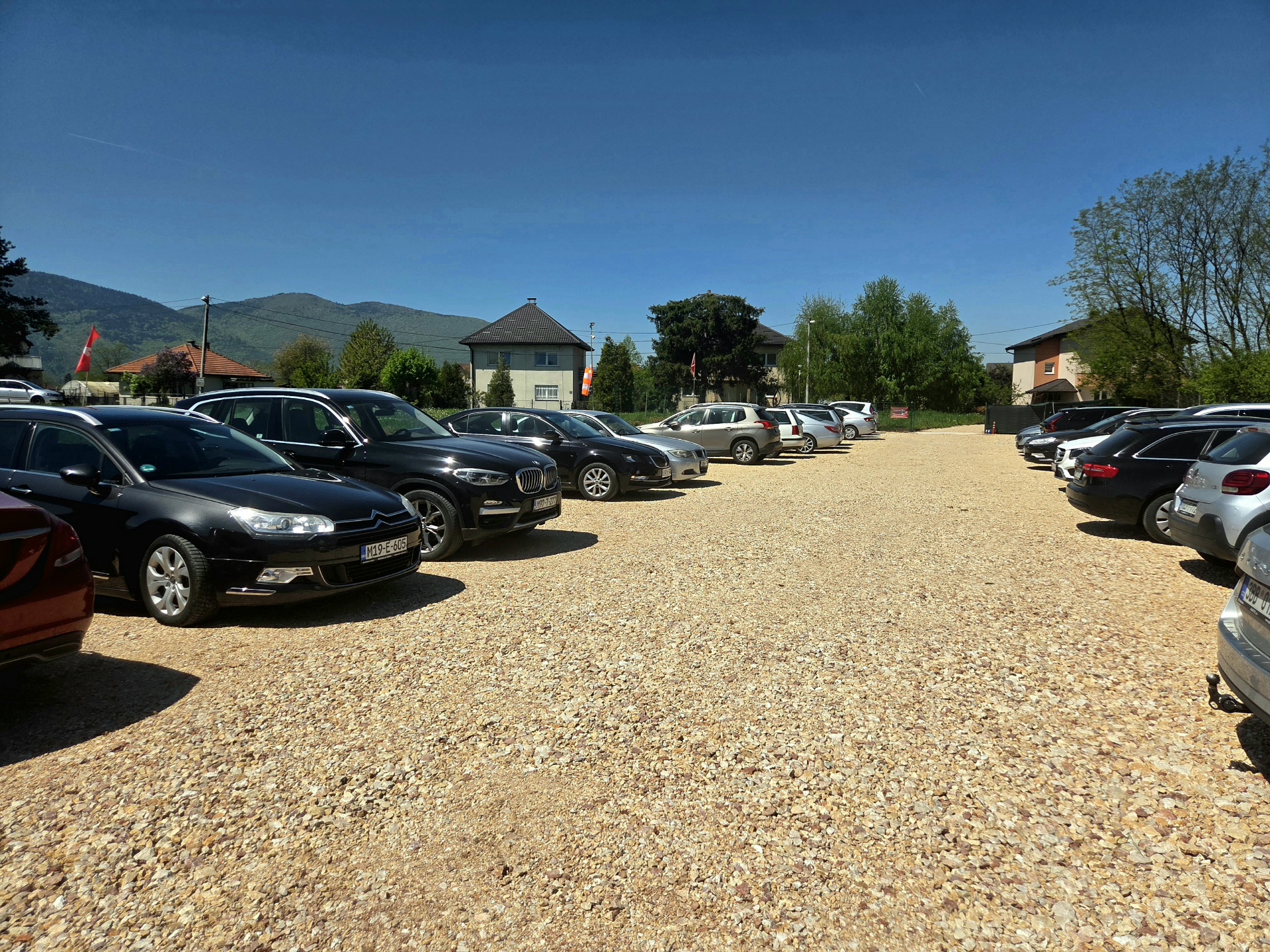 Park and Fly Sarajevo: šta je to, kako funkcioniše i zašto sve više putnika bira ovaj način putovanja